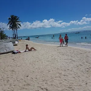  Hébergement de vacances La Bonheur Guadeloupe